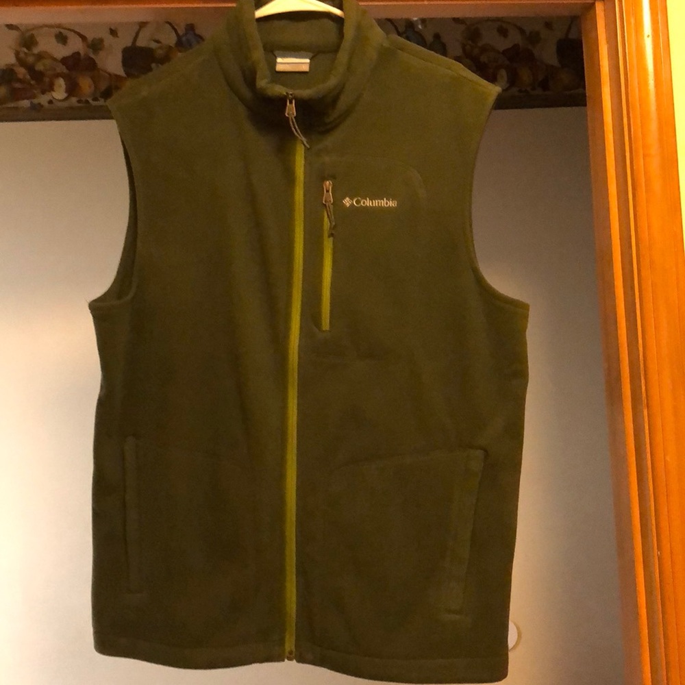 Columbia Vest